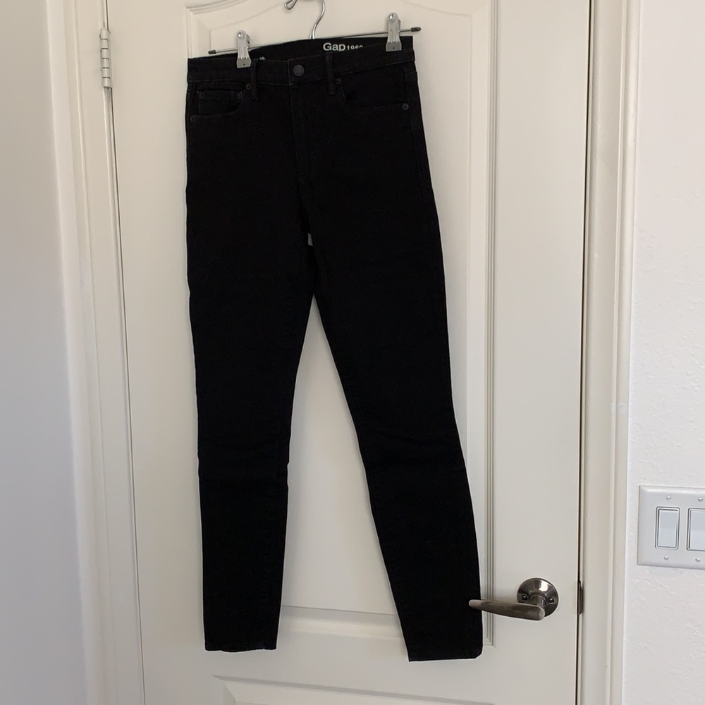 Gap black skinny jeans with stretch. - Picture 10 of 10